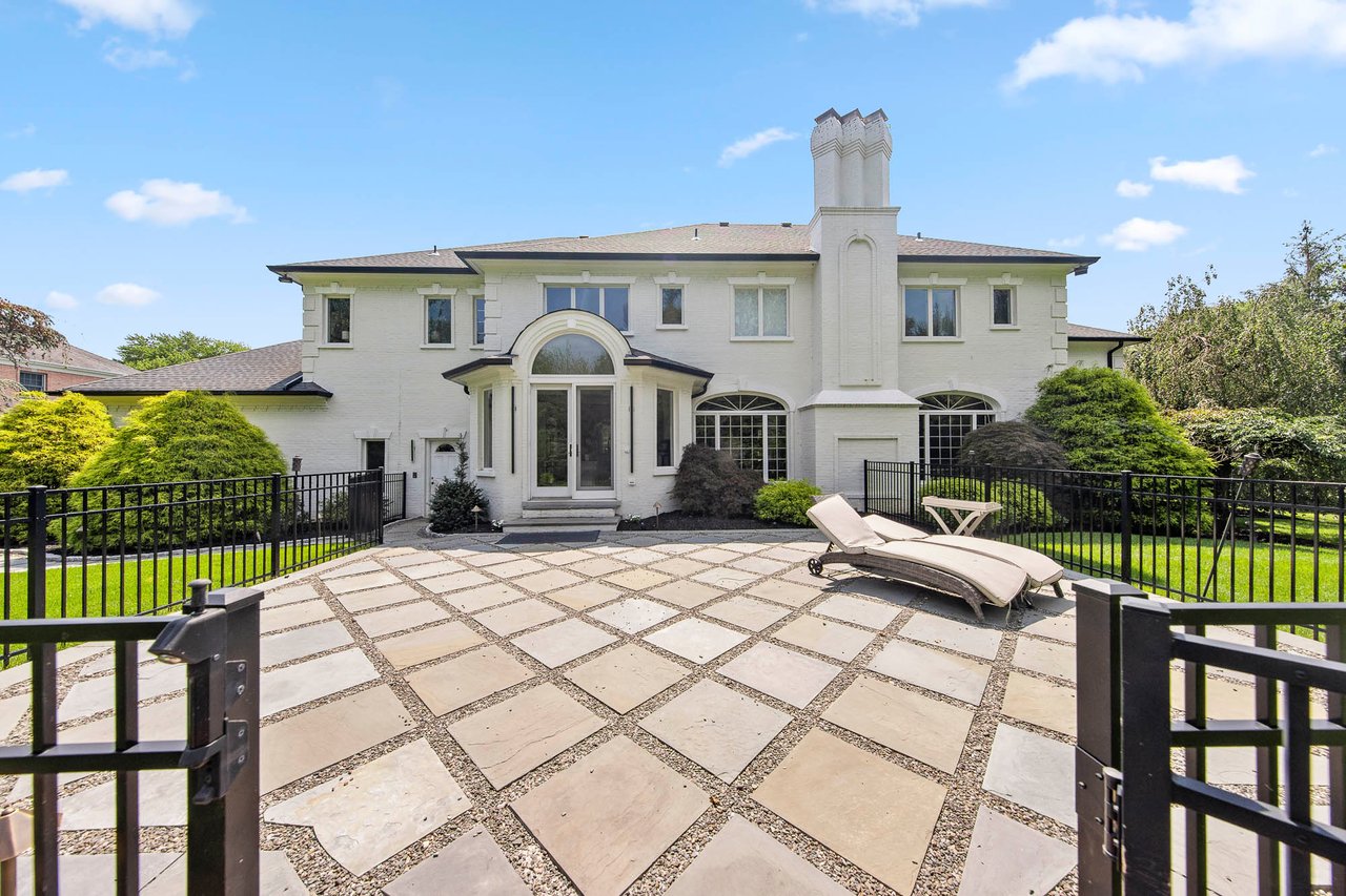 85 Sherwood Rd