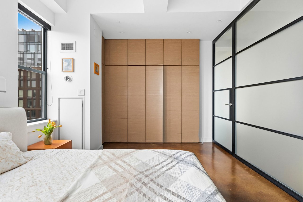 Sowa Full Service Condo