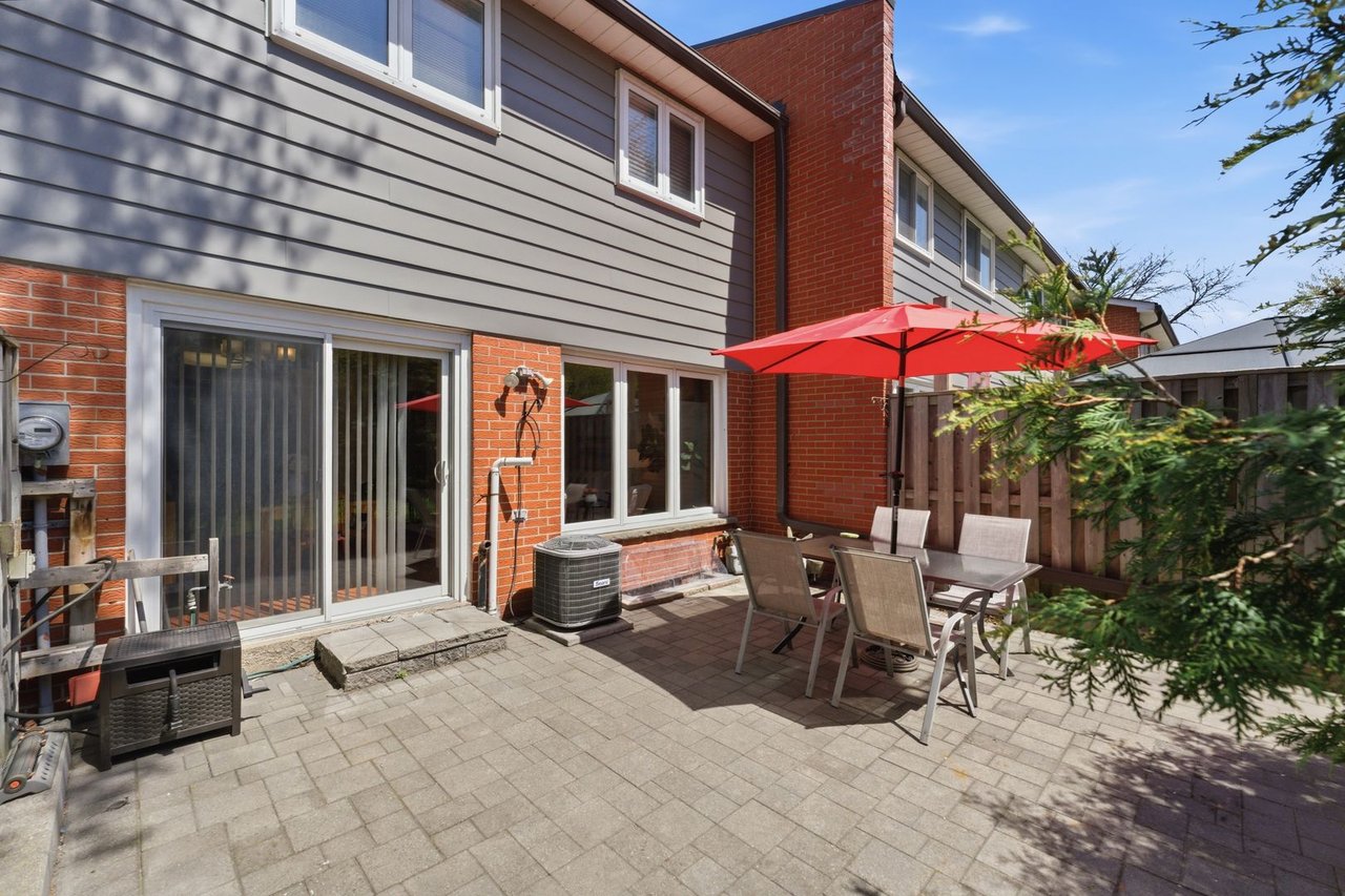 1616 Haig Blvd 5