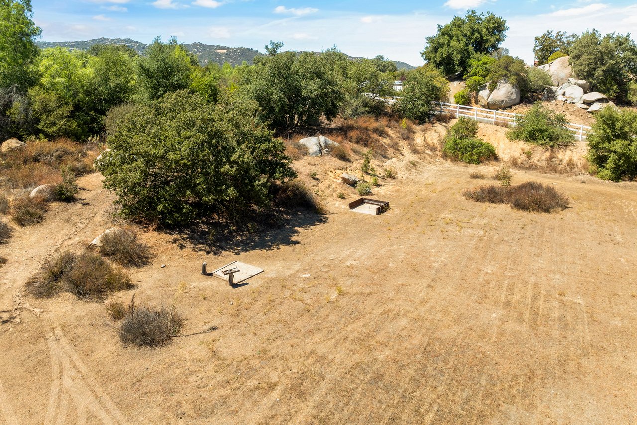 41290 Avenida Delores