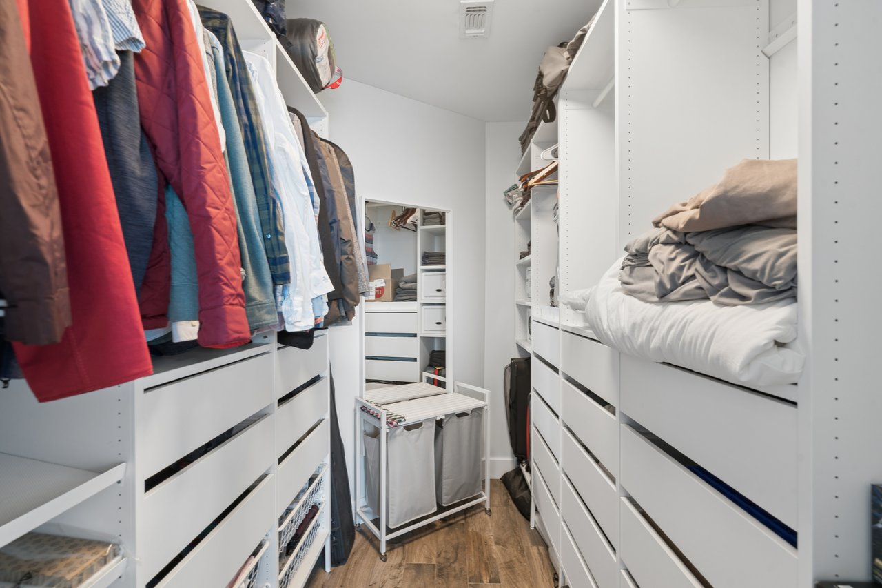 1080 Peachtree Street NE Unit 1711