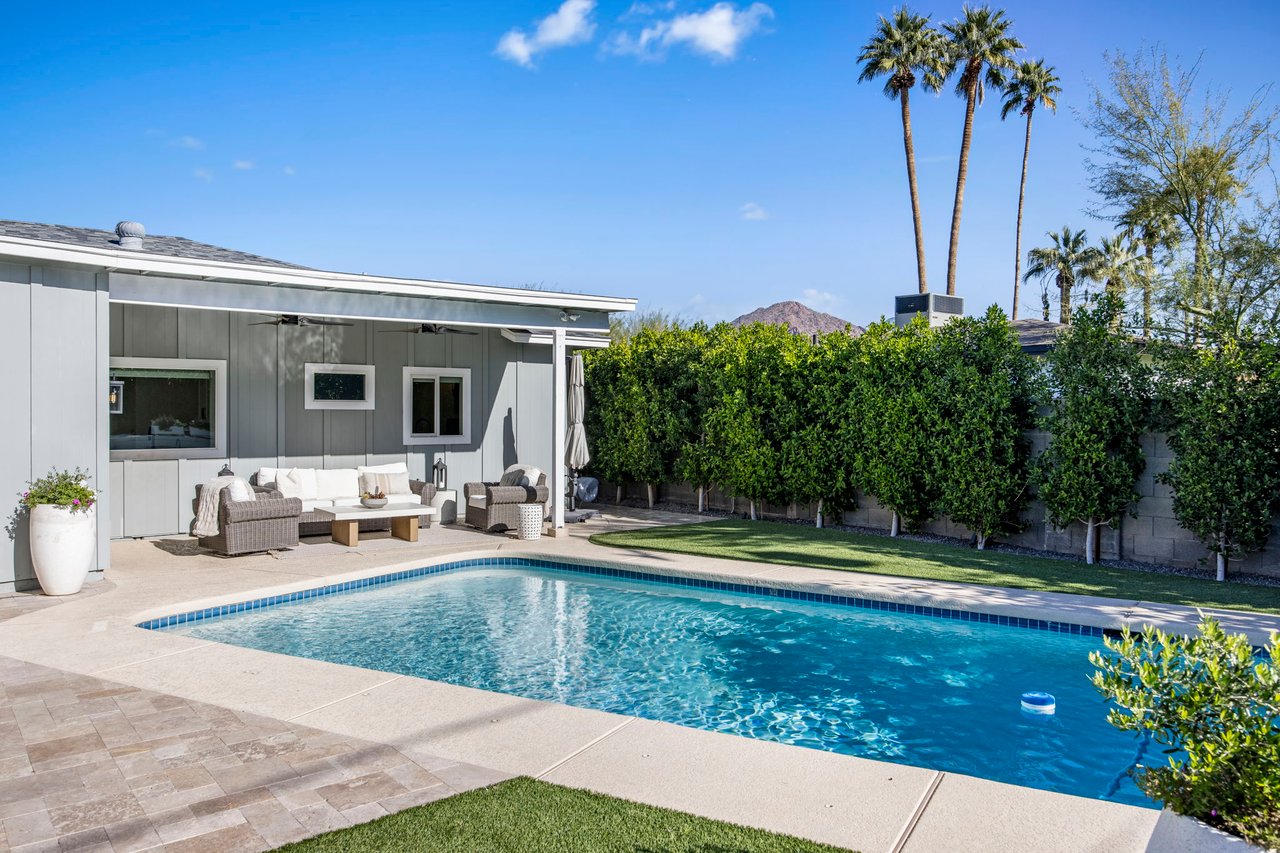 4119 E Indianola Ave