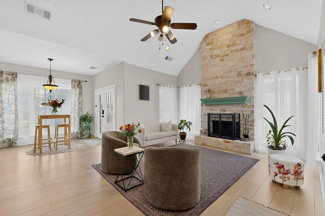 15144 Delaney Lane