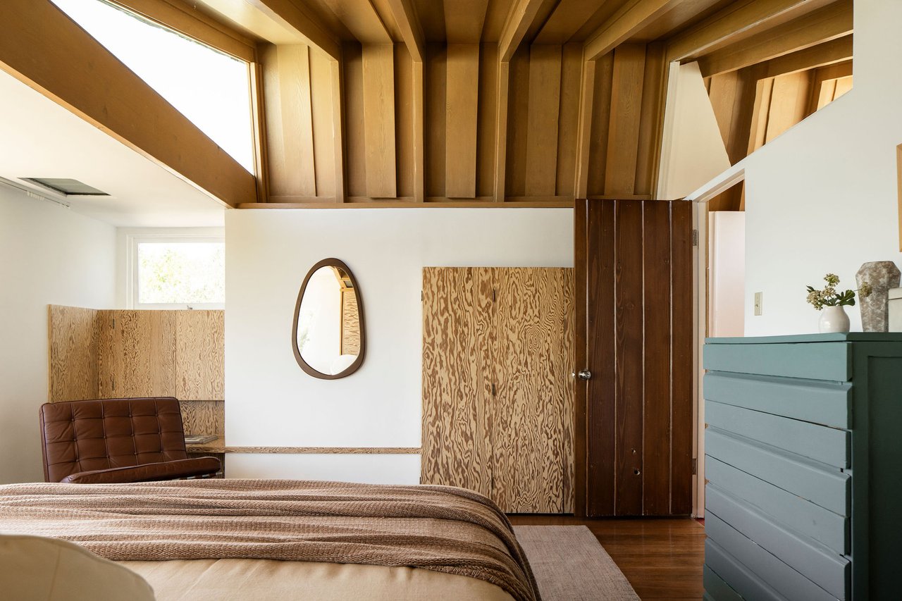 The Van Dekker House, Master architect R. M. Schindler