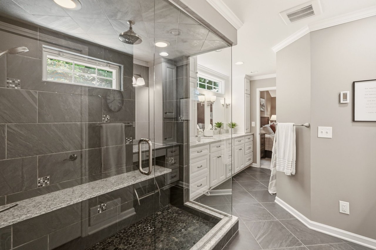 Stunning Metropark Retreat