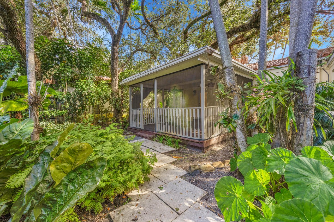 The Oak Haven - The Perfect Coral Gables Home