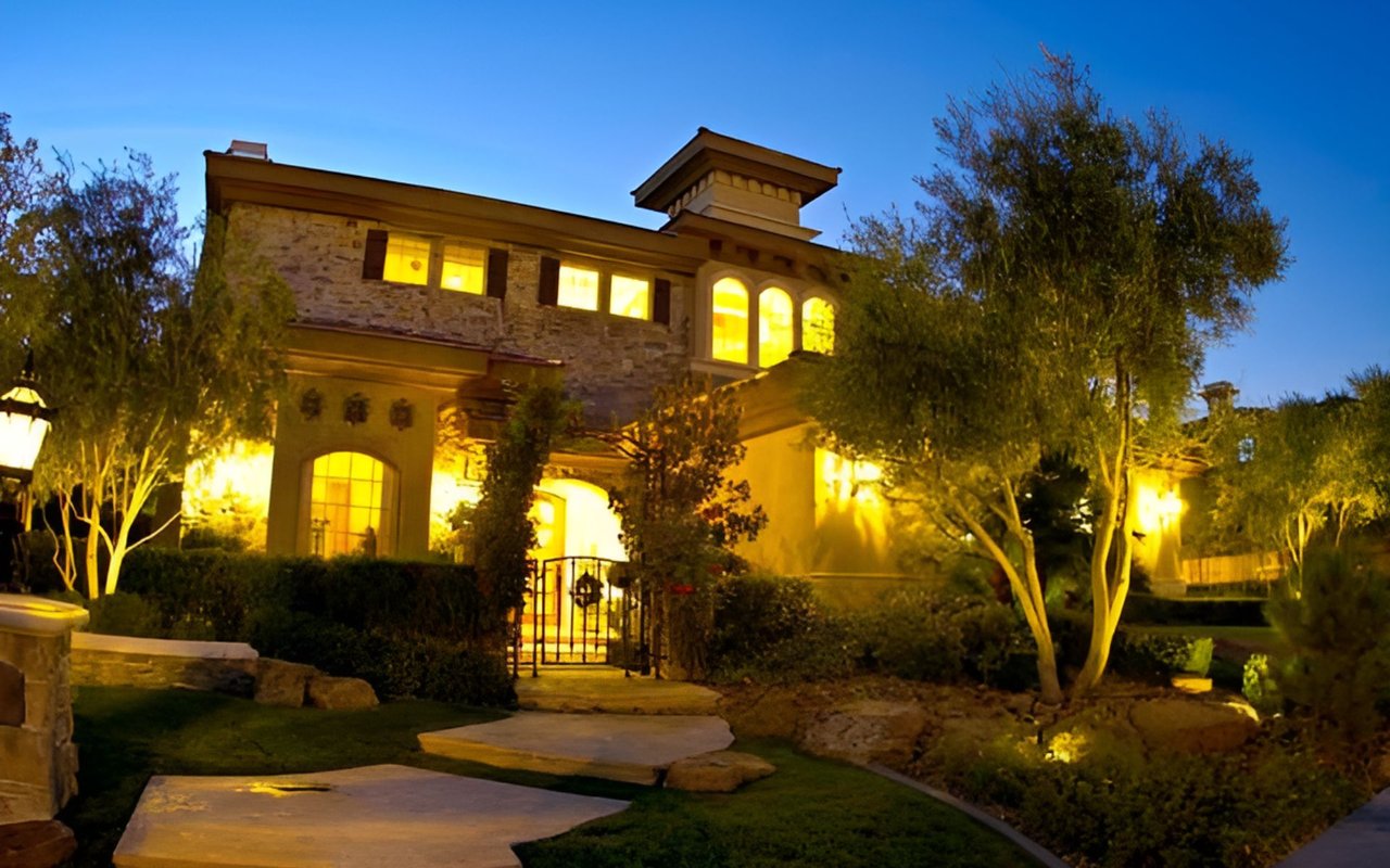 Custom Built Neighborhoods in The Canyons