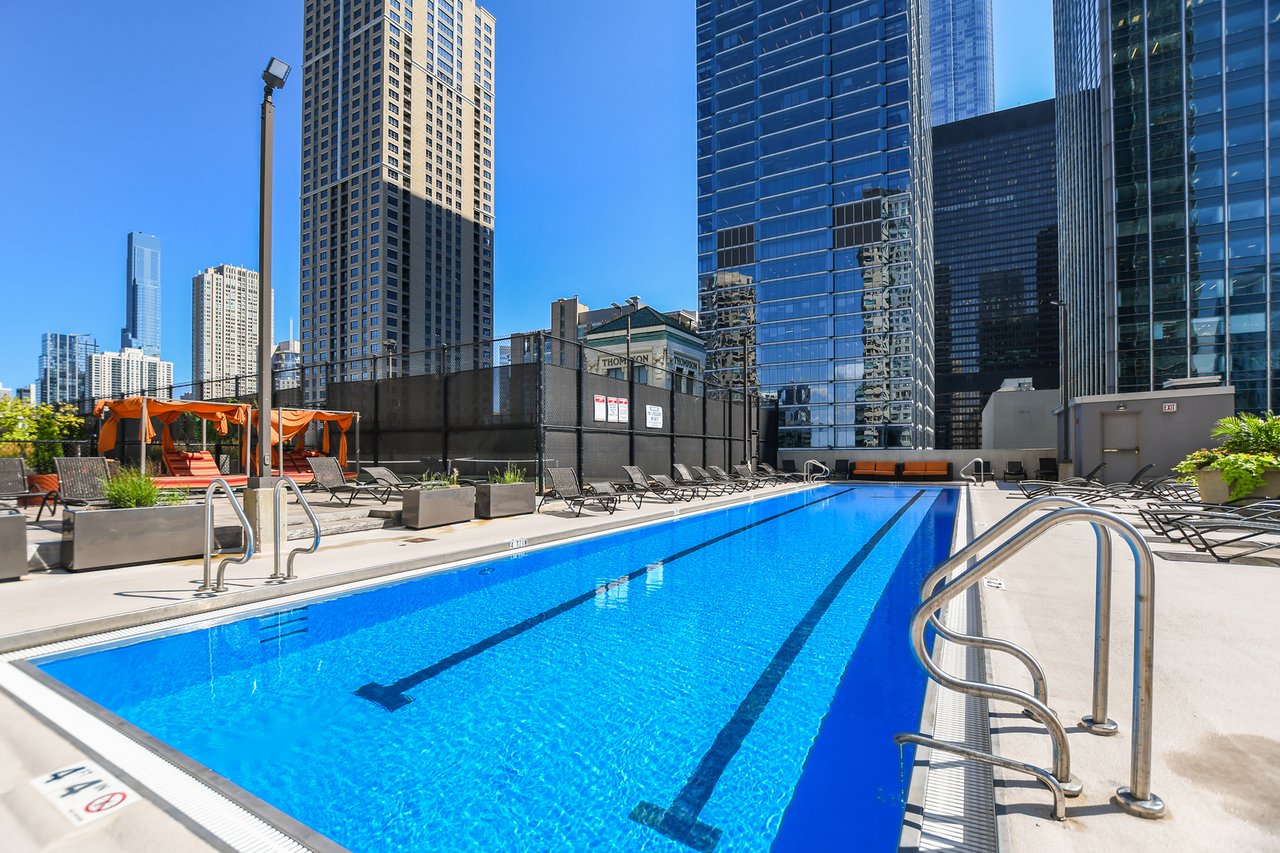 345 N LA SALLE Drive Unit: 209