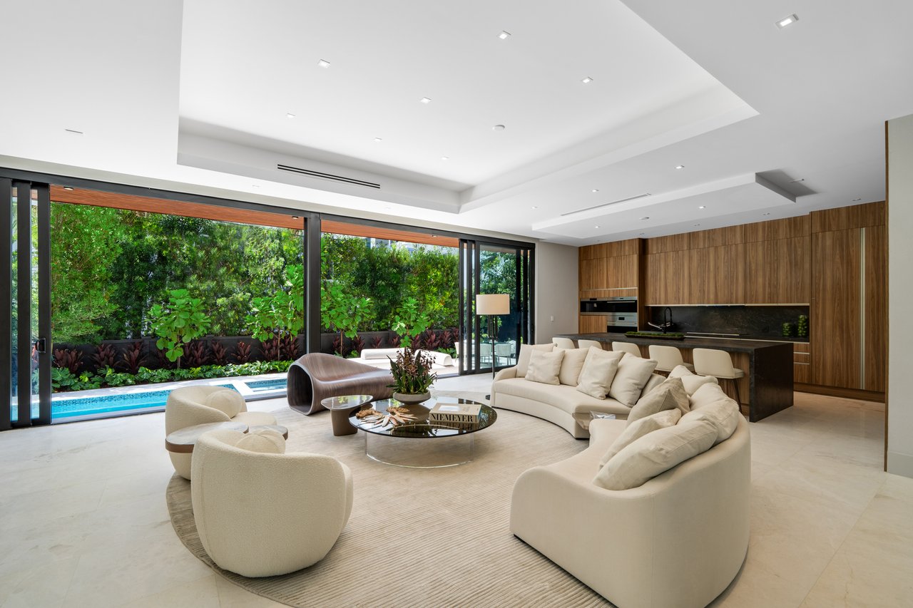 262 189th Terrace