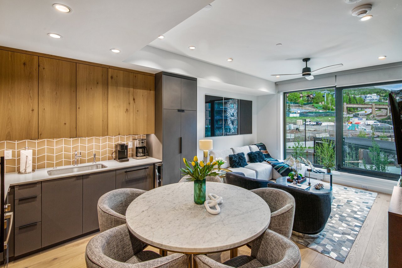 Modern Snowmass Retreat