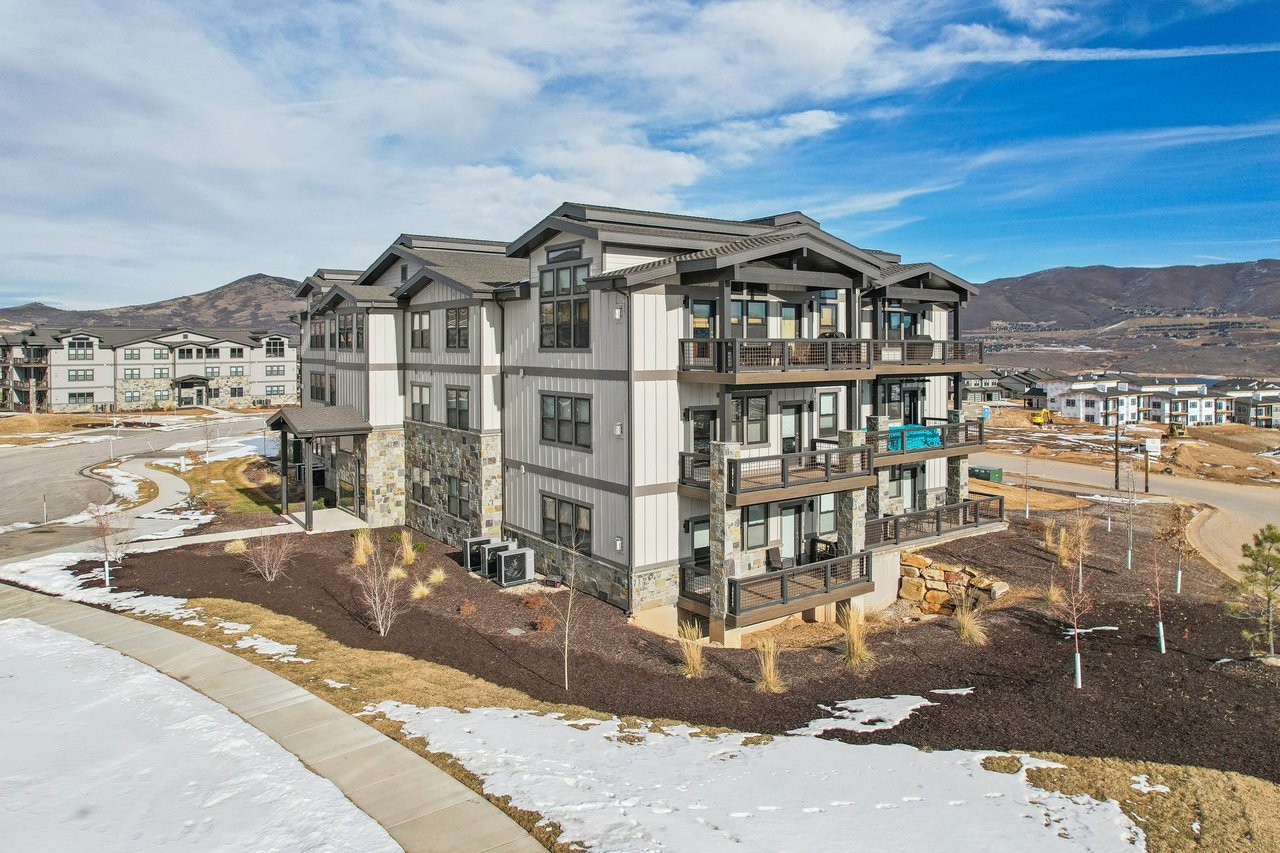 1145 W Helling Circle #304