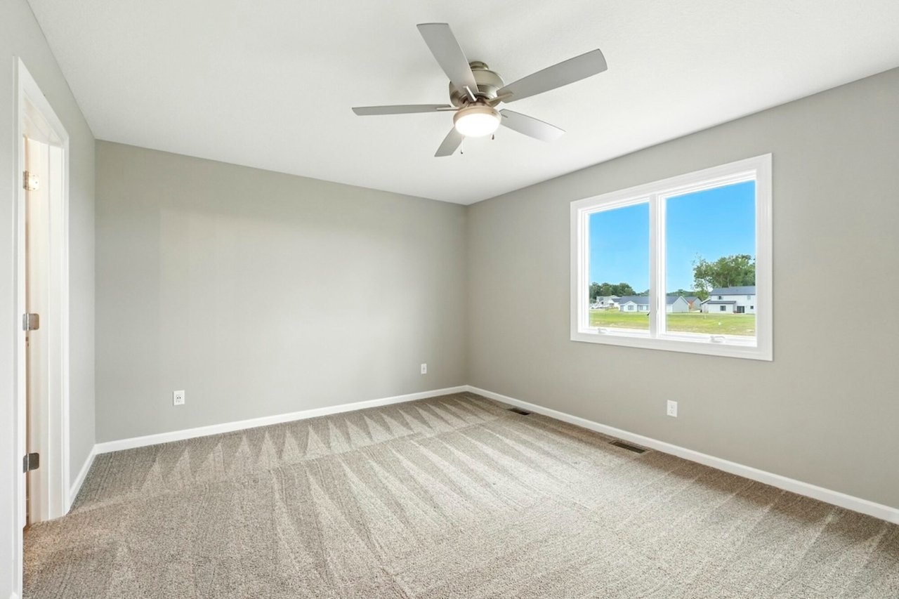 885 Zenos Blvd