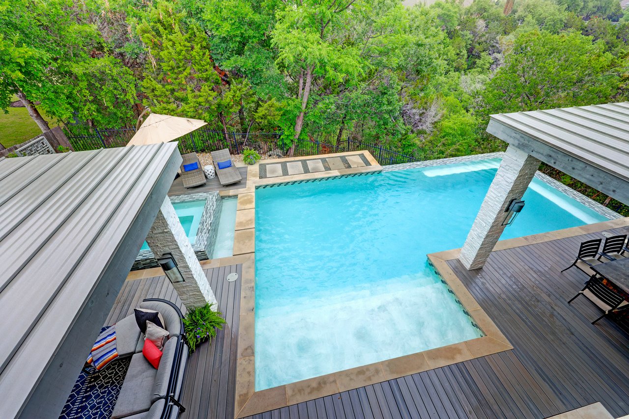 12100 Azure Shores Ct.