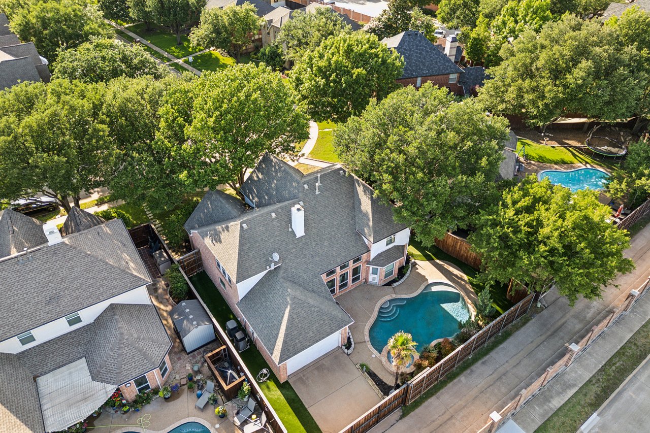 2716 Meadow Hills Lane
