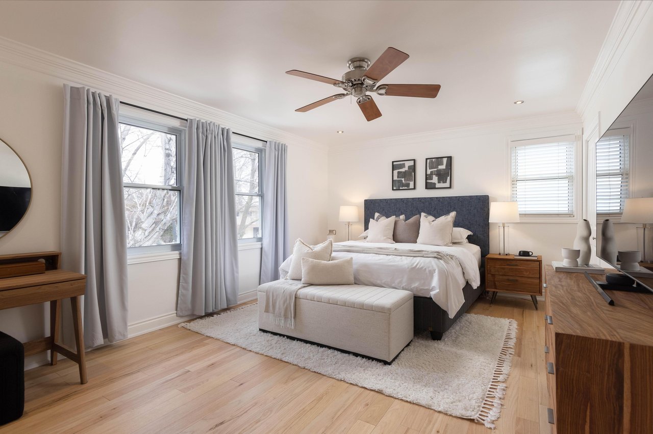 4456 Hawthorne Drive, Burlington, ON L7L 1G5