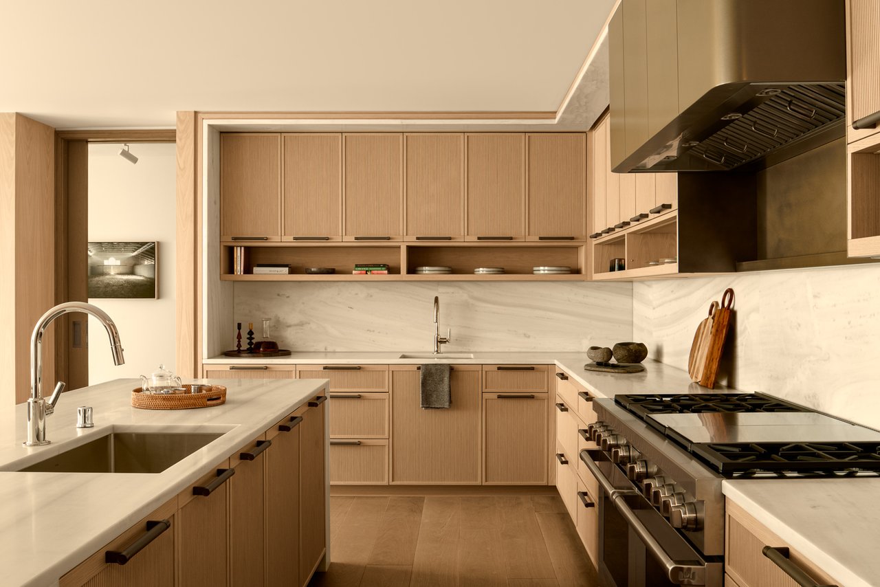 9900 S Santa Monica Blvd Unit: 2D