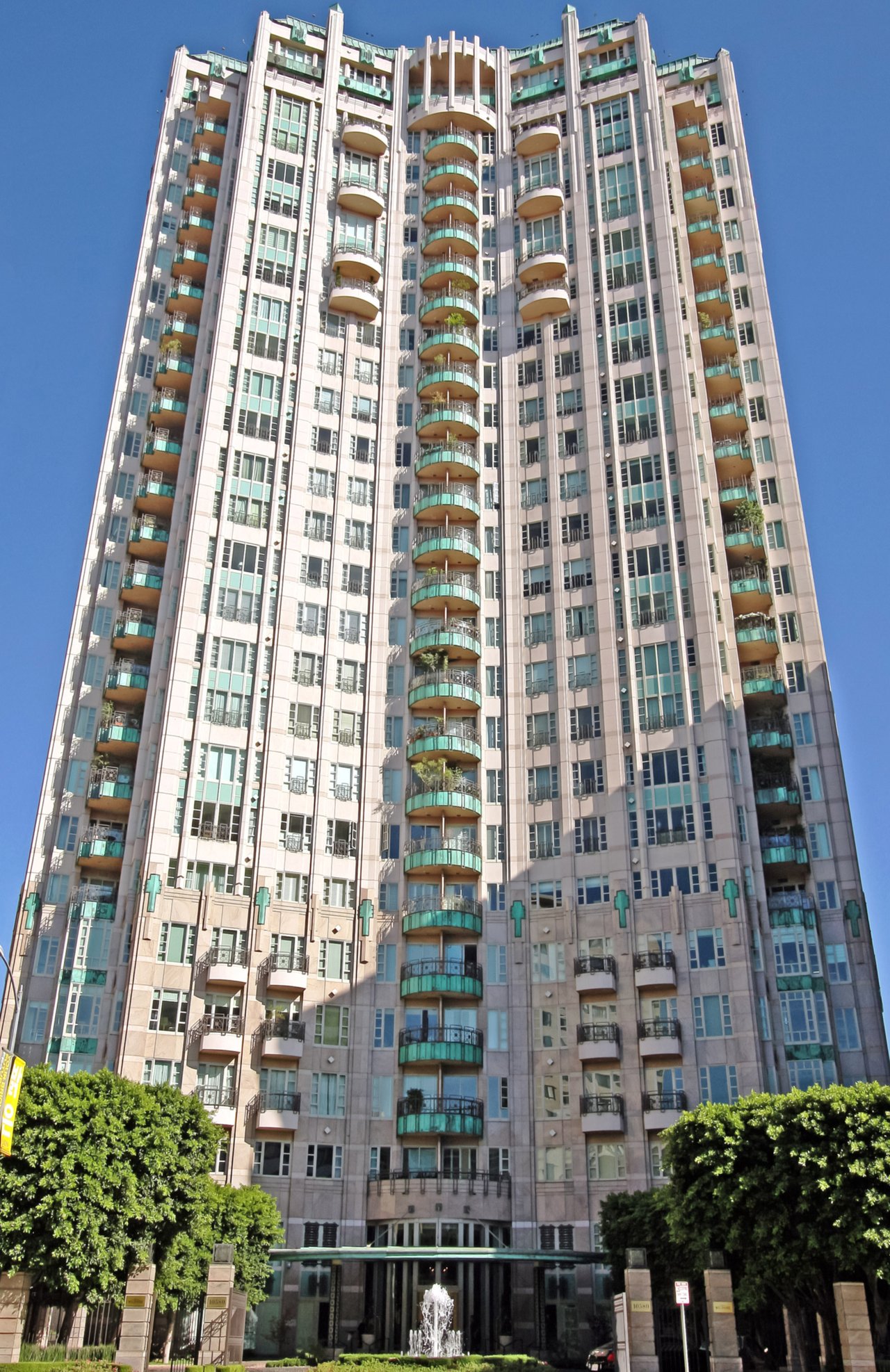 10580 Wilshire Boulevard #15SW