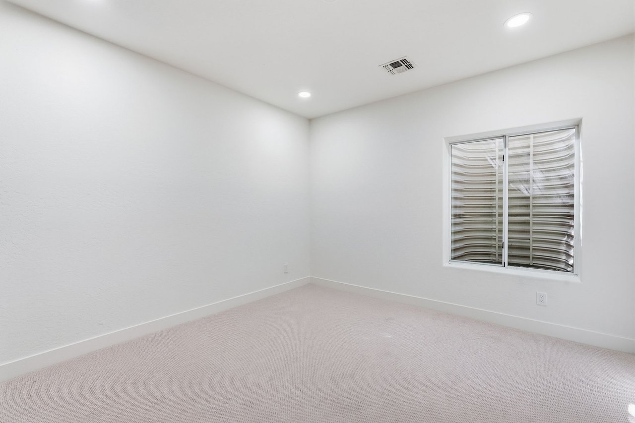 2974 E CAMELLIA Drive