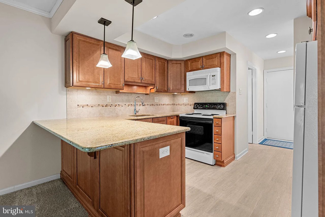124 Granite Hill Ct
