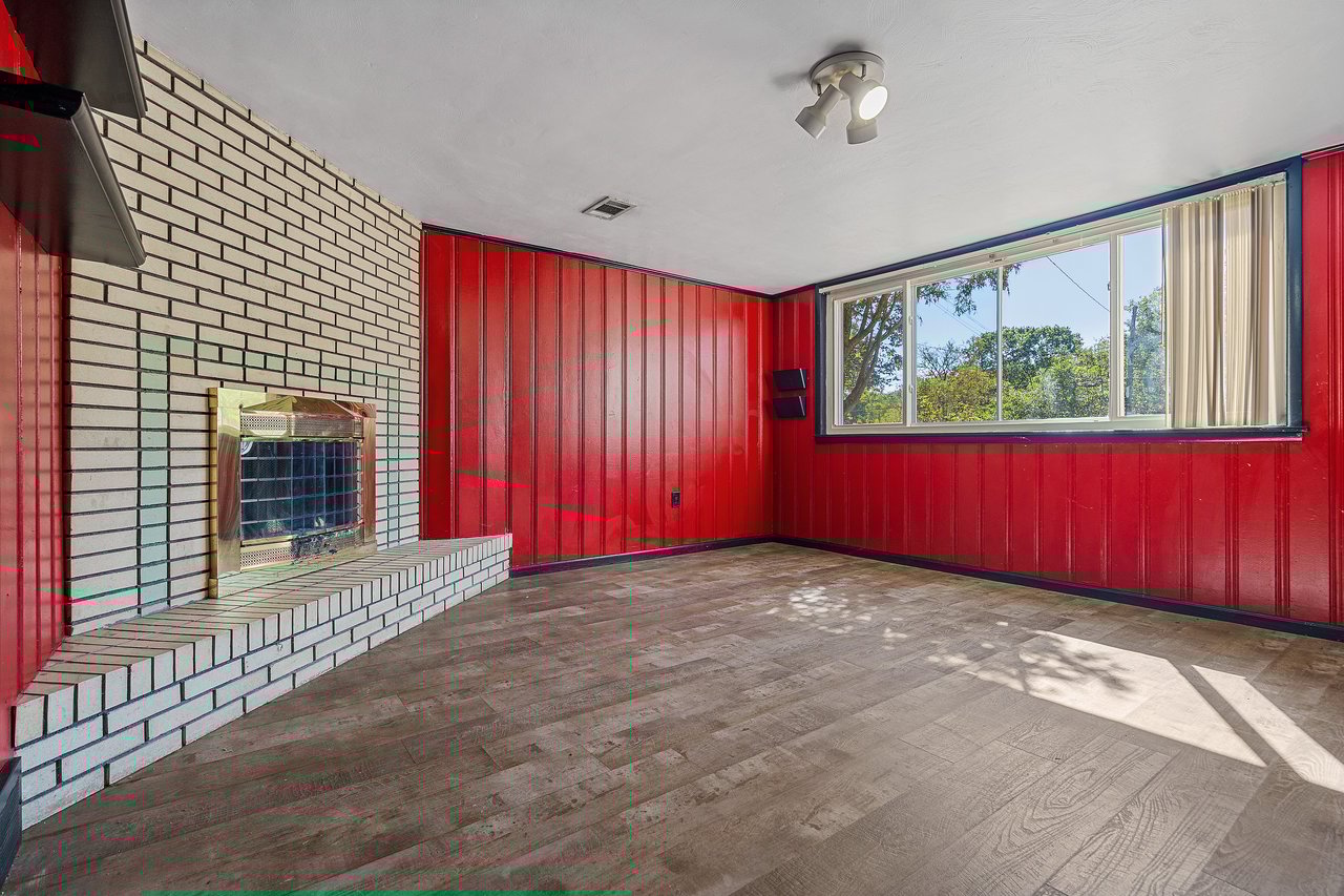 1332 Foxboro Dr