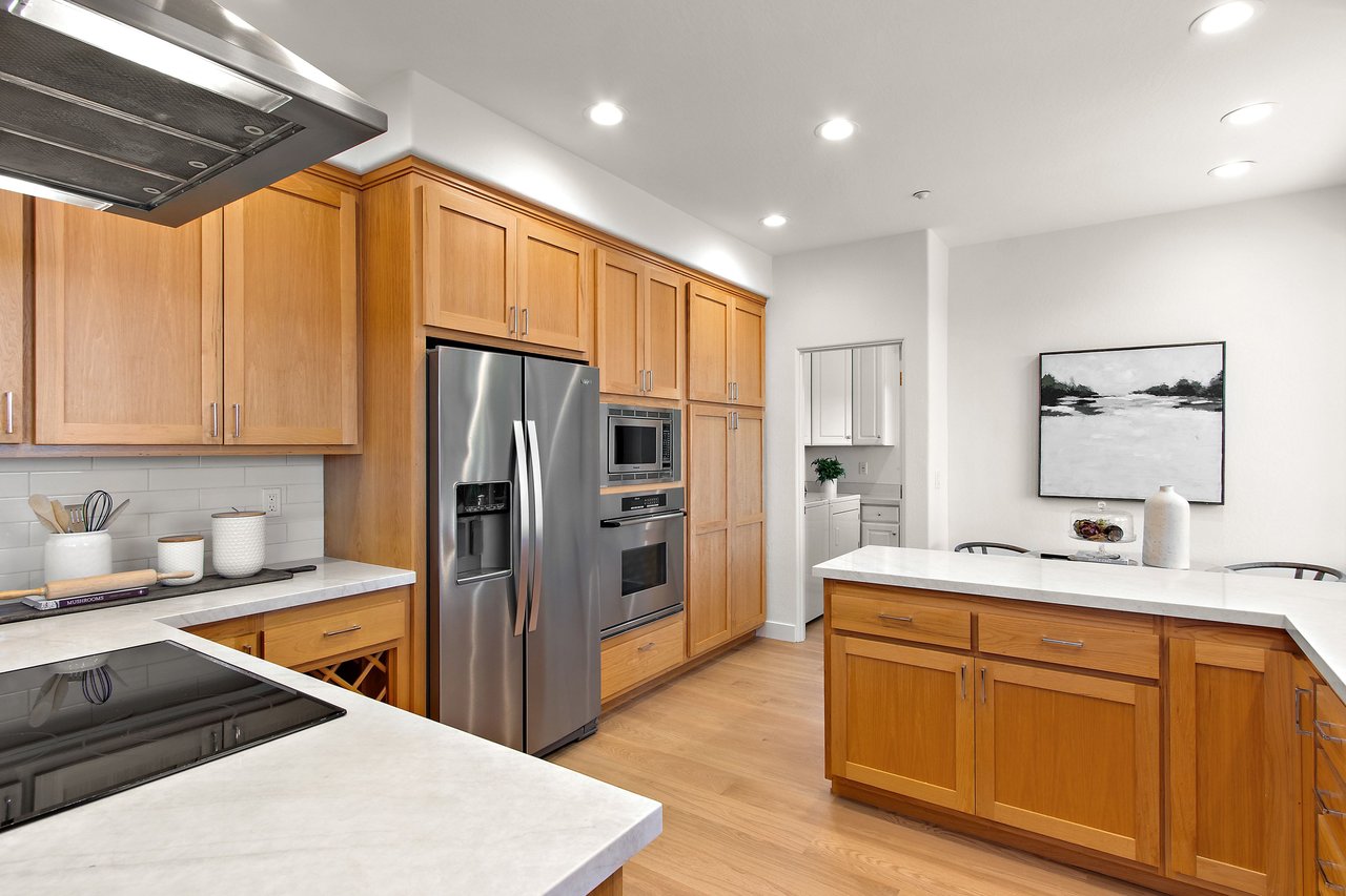 809 Mountain View Dr
