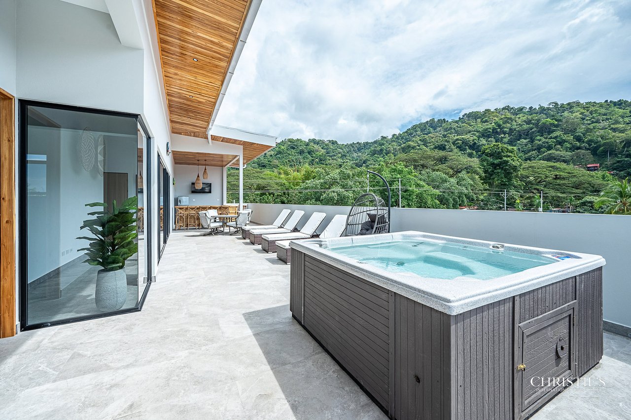 A Private Collection of Five Luxury Beachfront Villas - Rio Mar