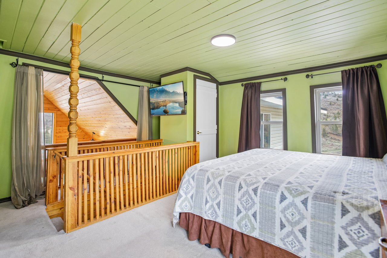 1538 Country Cir