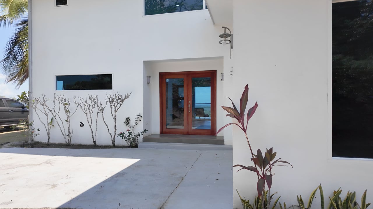 Exceptionally Private Home with Panoramic Ocean, Mountain & Sunset Views - Casa Sol