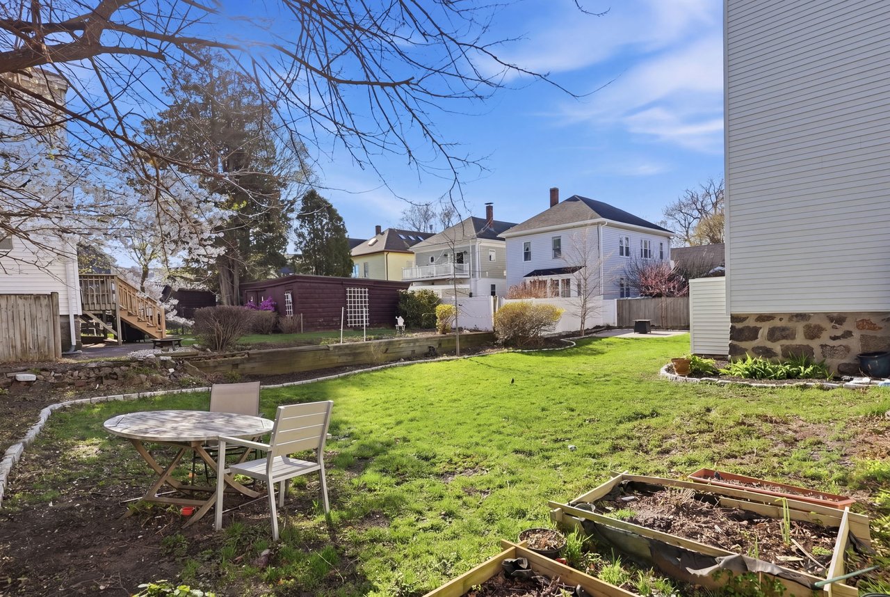 18 Phelps St #1 Salem, MA 