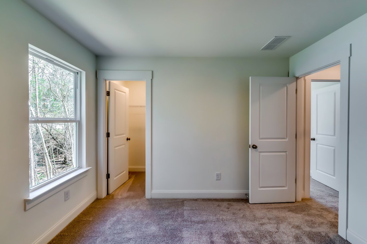 537 Principal Meridian Dr