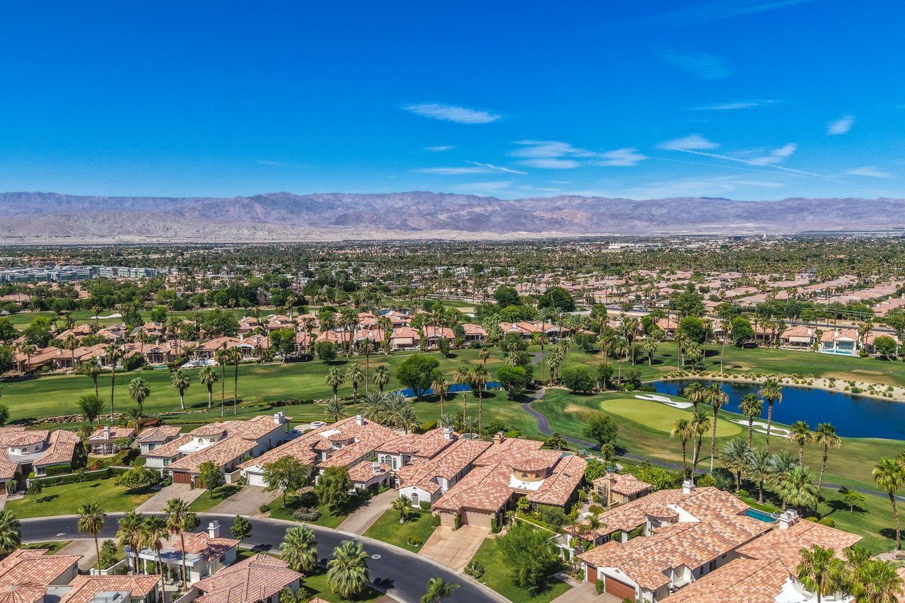 48810 Vista Estrella