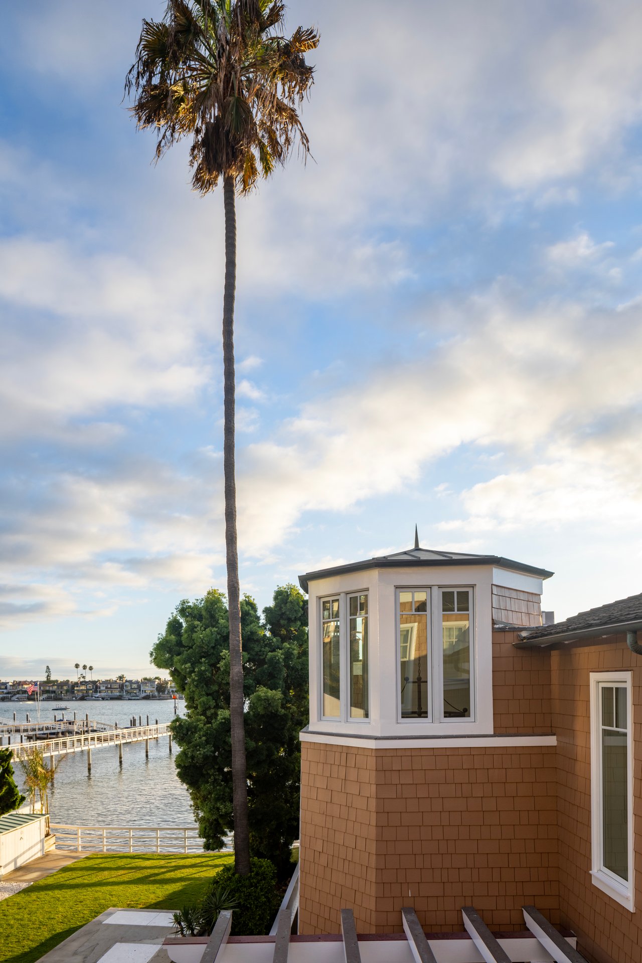 Rare Bayfront Offering