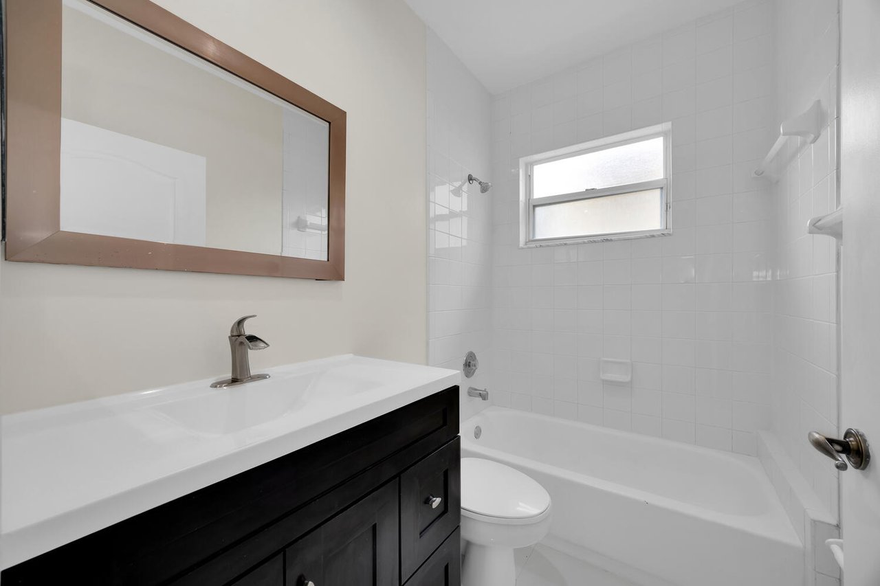 Just Listed at Costa Verde in Doral