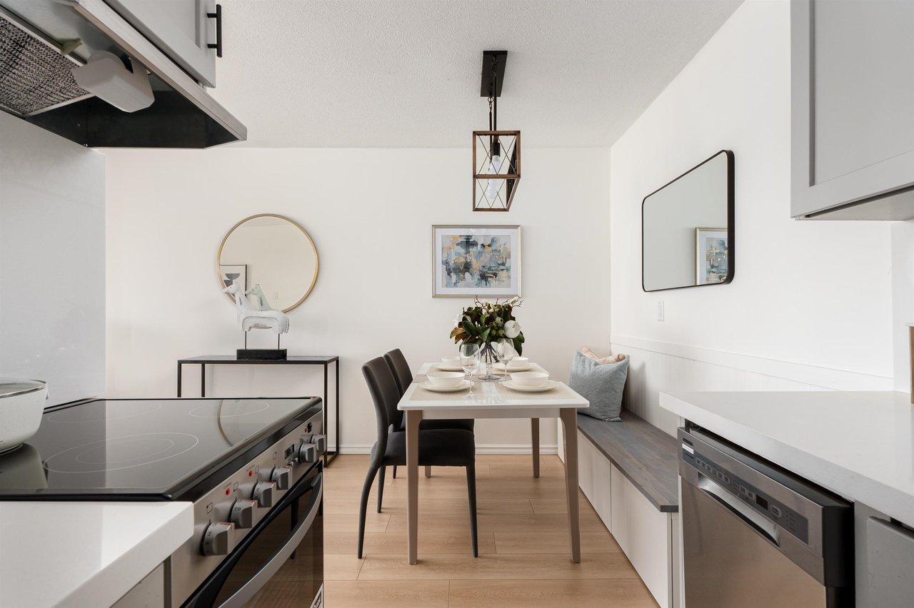 307 W 2nd St, #211