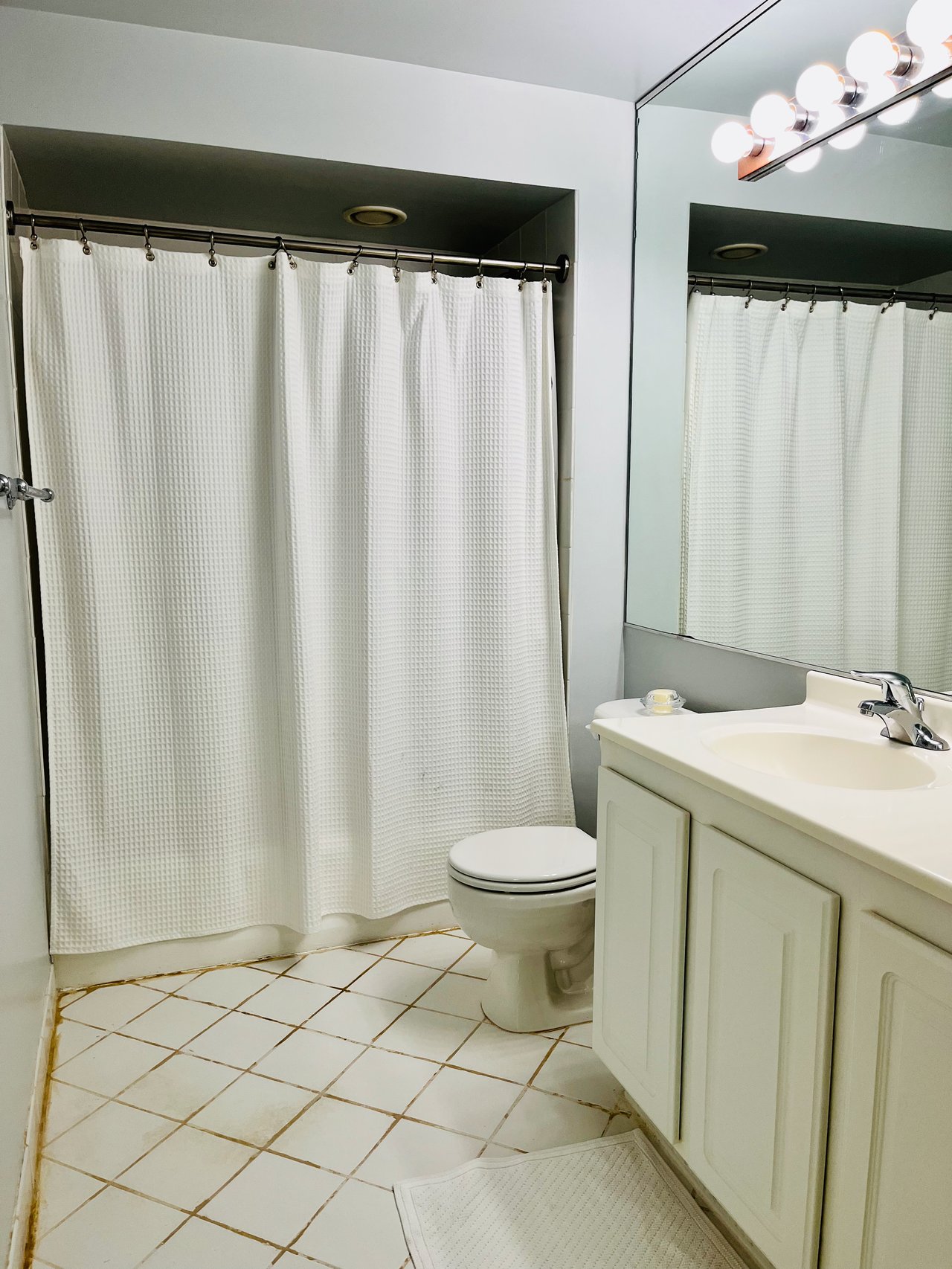 345 N LaSalle Unit 1505