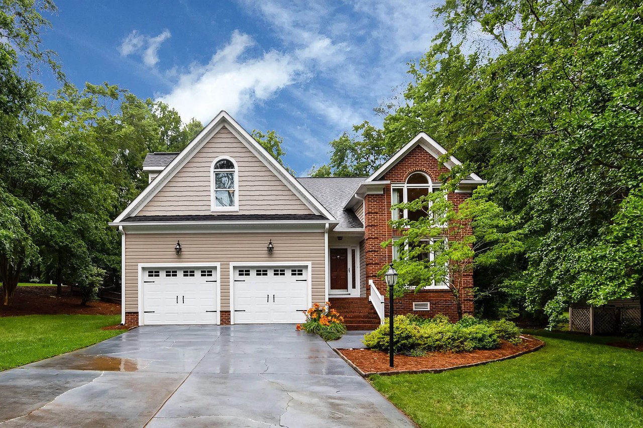 2430 Willow Brook Dr