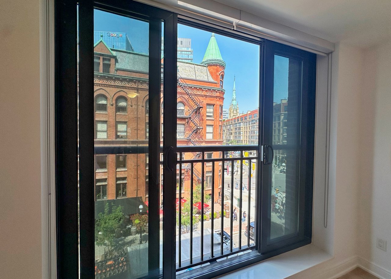 519- 55 Front Street E