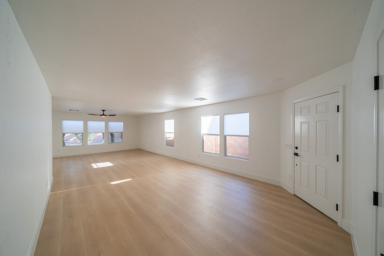 504 Lacabana Beach Drive