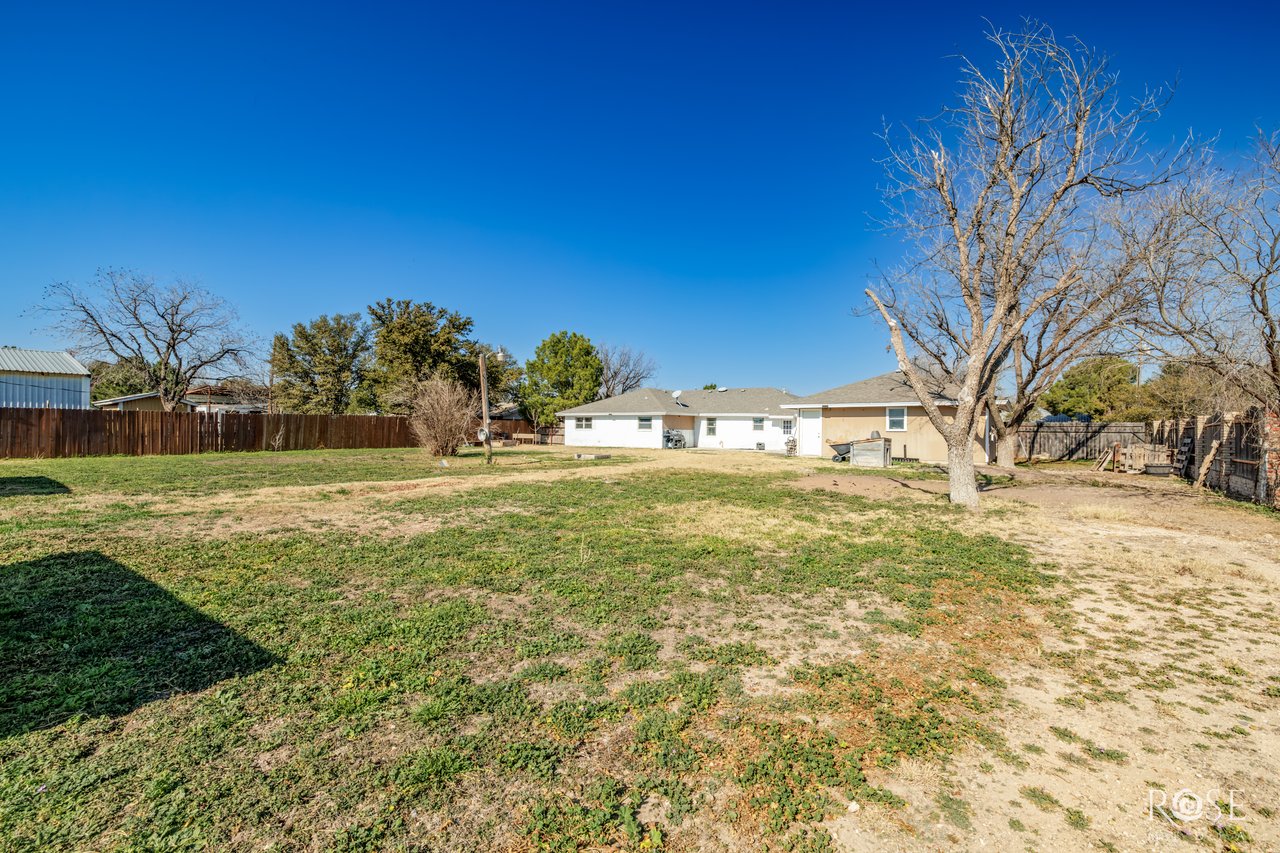 2733 Janie Ln
