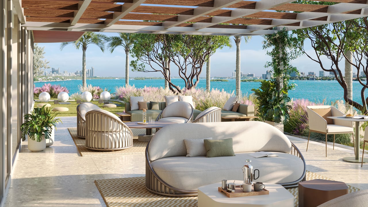 Solana Bay amenities lounge zone 