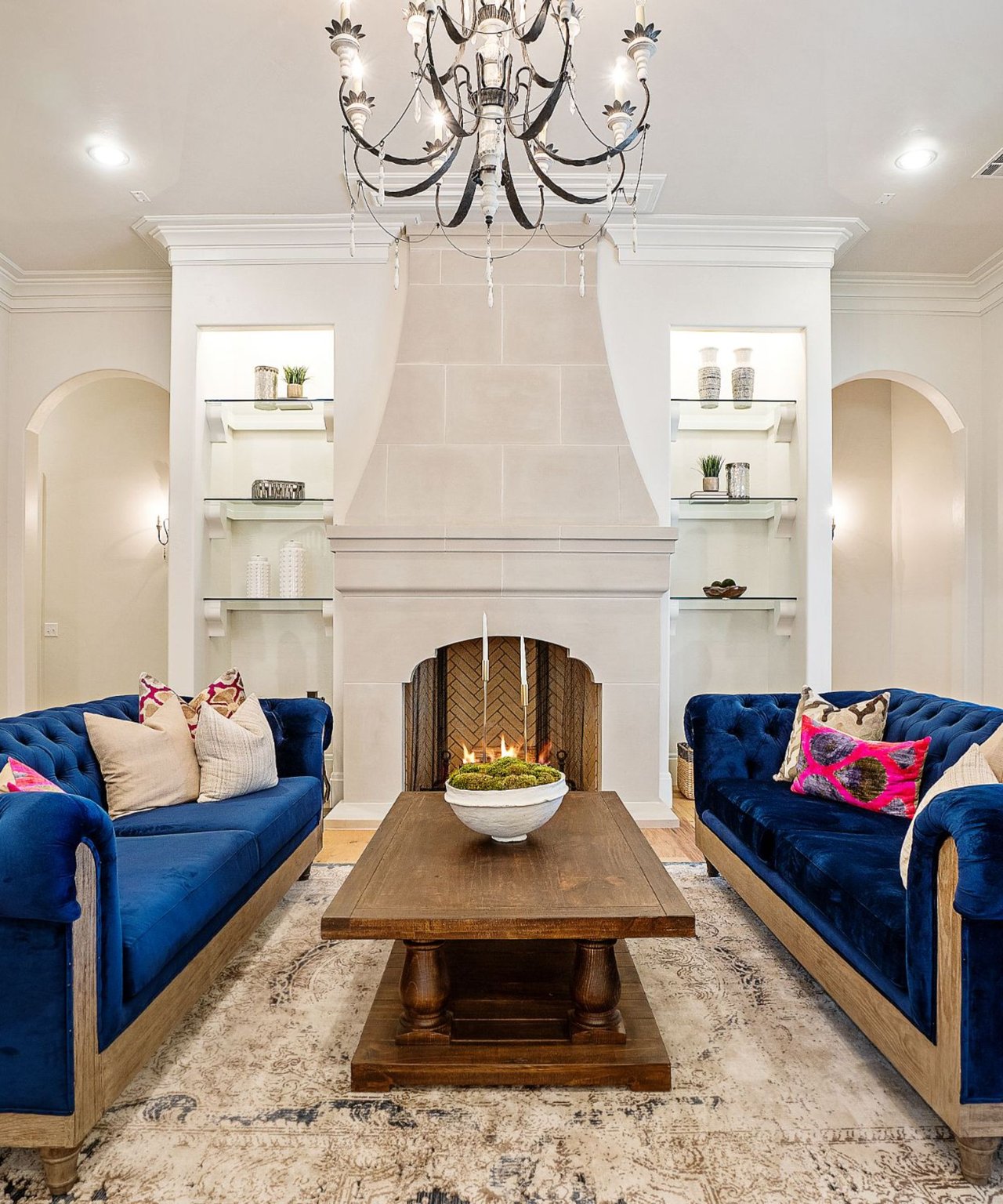 Love the home? Apply here!