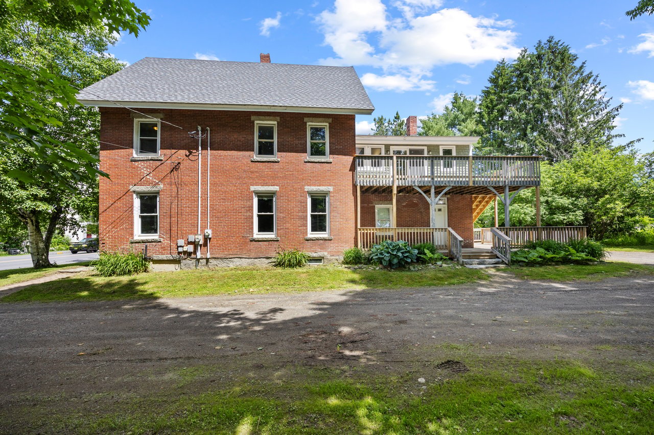 987 Main St, Vassalboro