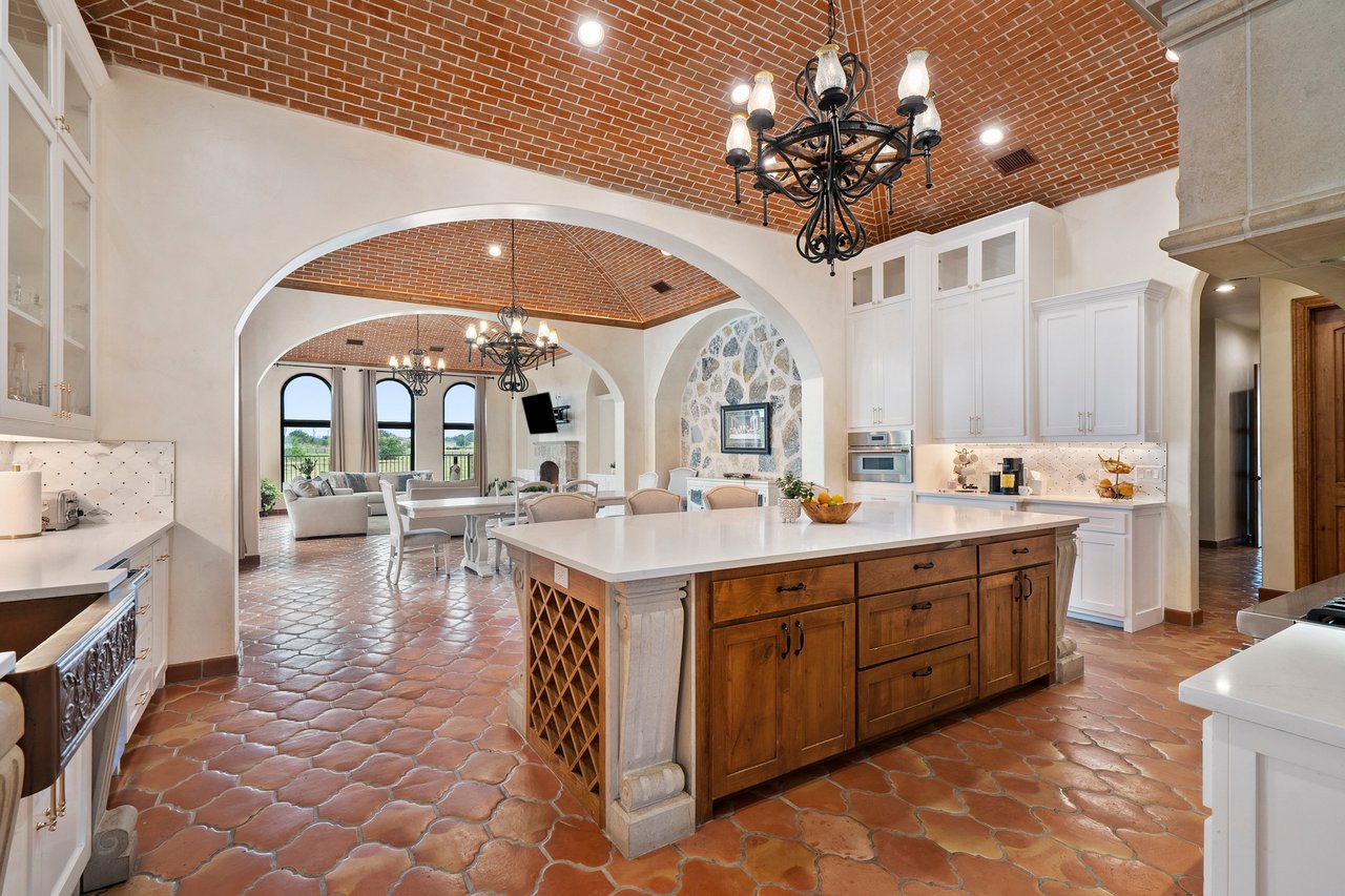 Georgetown Spanish Style Home (11 acres)