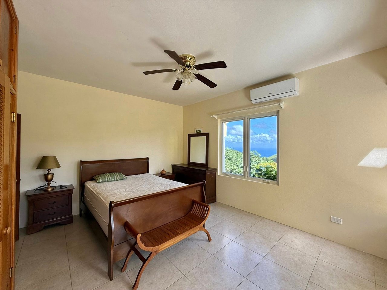 1092 Anderson Estate 2 Bedroom Apartment