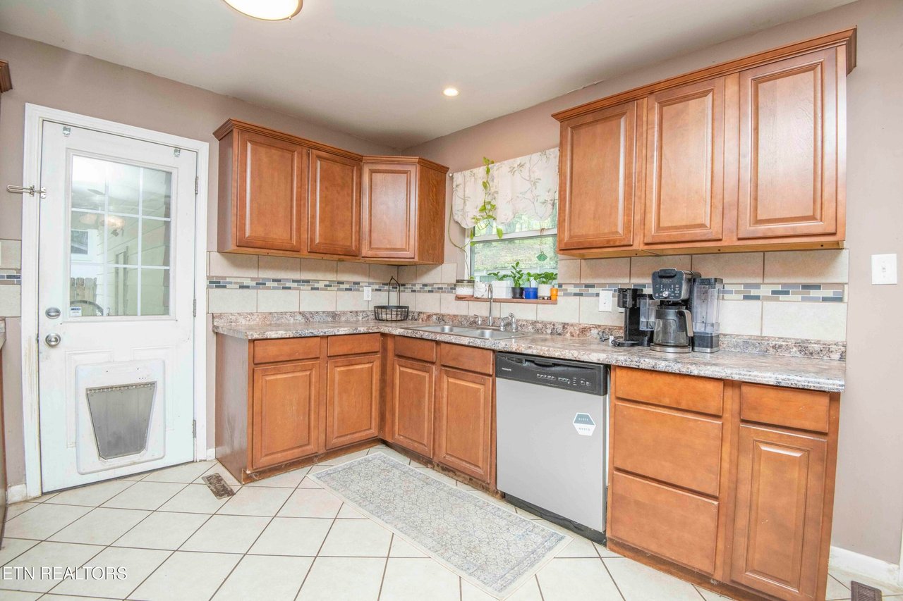 1212 Pilleaux Dr
