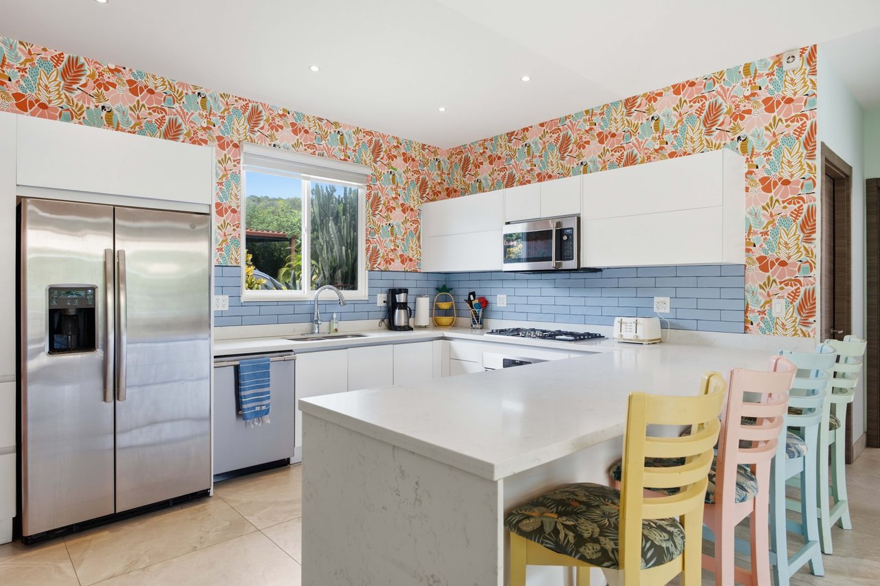 Casa Oasis | 3BR Main Residence + 2BR Guest House with Pool in Mar Vista, Playa Flamingo