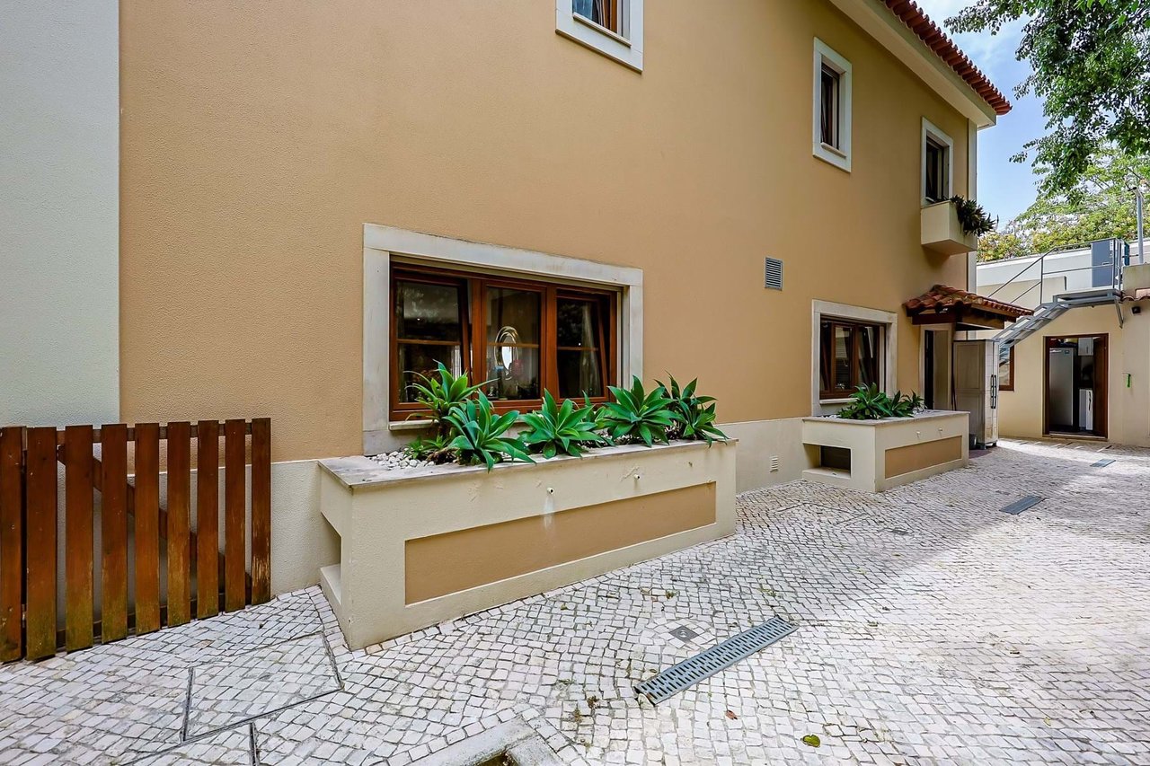 Trophy 5+2 Bedrooms Villa in Gandarinha,  Cascais’ Crown Jewel of Discrete Luxury and Sustainability