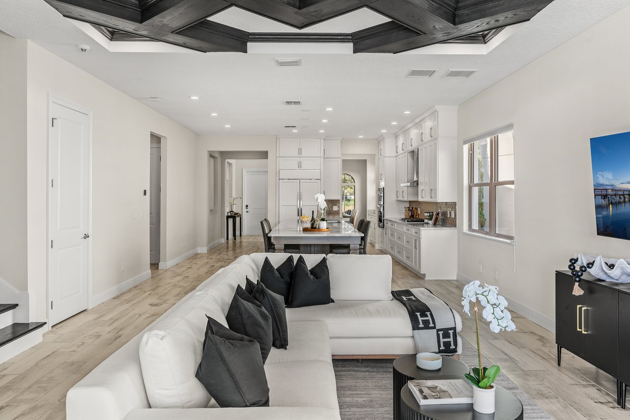 15606 Shorebird Lane