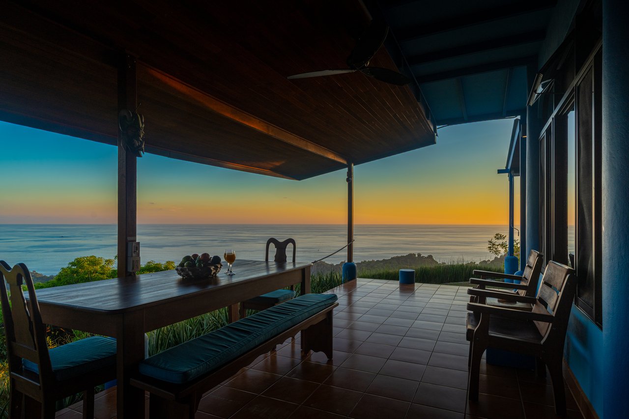 Casa Vista Harmonia, Legendary Ocean Views and Sustainable Living!