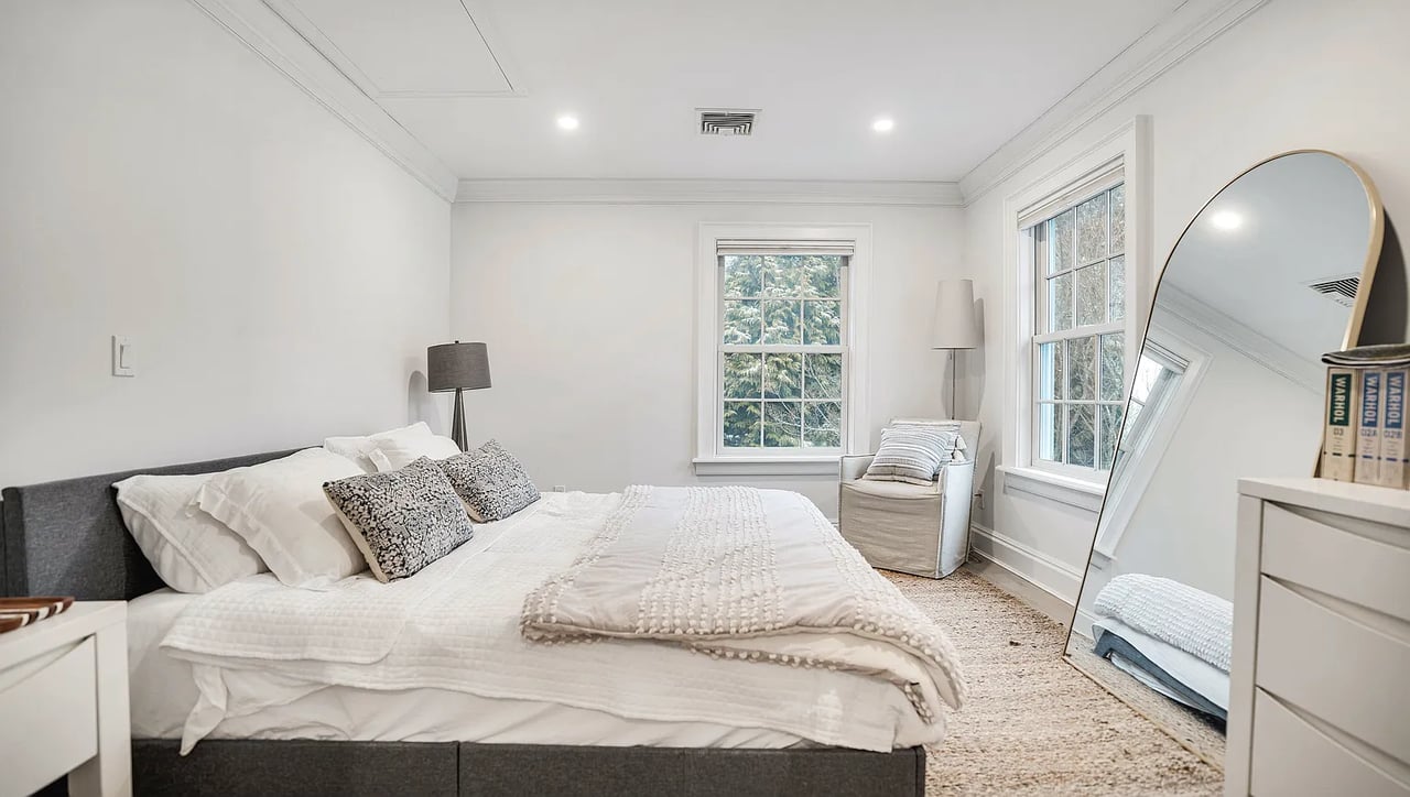 27 Halsey St